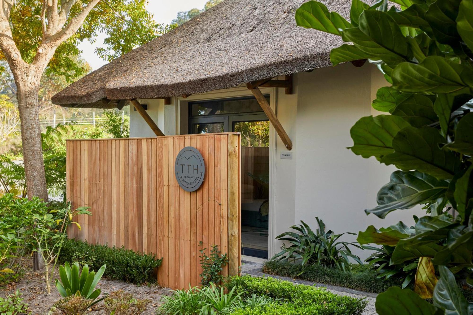 Hotel The Thatch House Boutique Hotel,