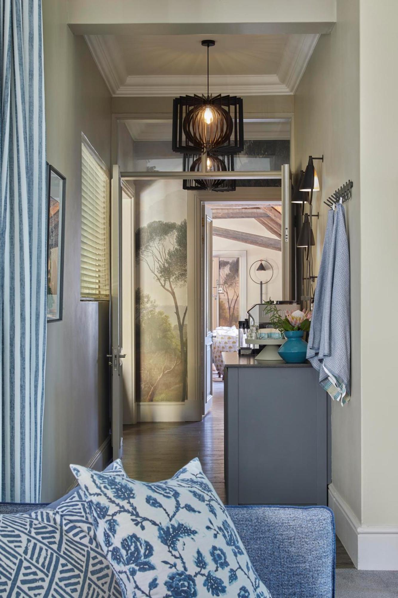 The Thatch House Boutique Hotel, Hotel 5*